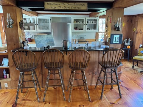 Kitchen island Seating