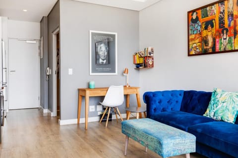 Eclectic City View Apartment 8