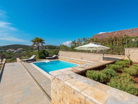 Property, Swimming Pool, Real Estate, House, Estate, Building, Home, Vacation, Residential Area, Architecture