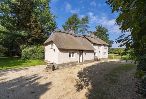 Pretty River Cottage, Athelhampton, Dorchester
