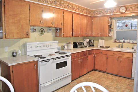 The chef will have all that is needed to prepare home cooked  meal.