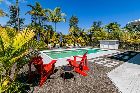 Your own private resort: Paradise Retreat!