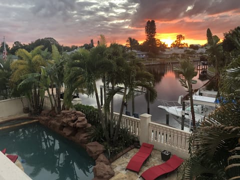 Gorgeous Apollo Beach sunsets are my favorite part of Bimini Oasis!
