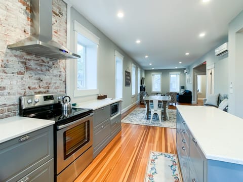 New kitchen fully equipped