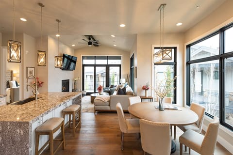Main floor -Living area/dining area/ kitchen