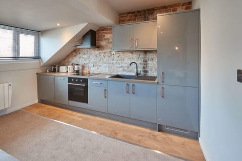 Wicket View, Scarborough - Host & Stay