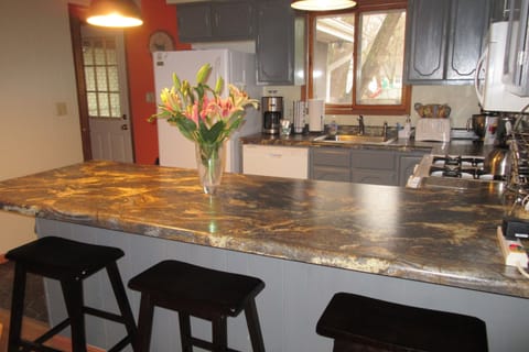 Kitchen island 8x12'