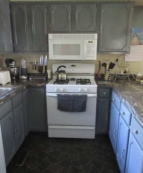 Fully stocked kitchen with everything you need to cook. 8x12' area