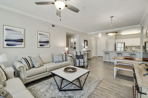 Welcome!! To a Beautiful Decorated Living Room/ Eating Area