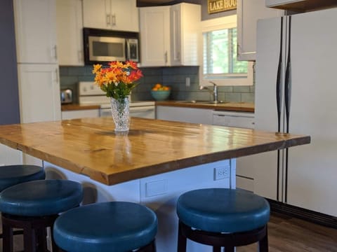 Additional seating at the island for four