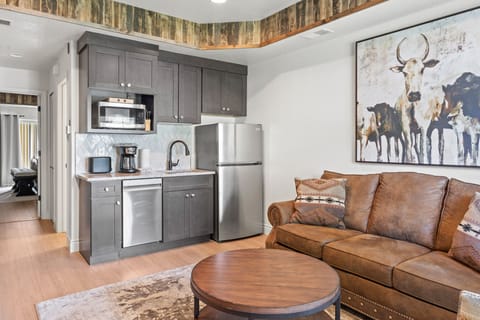 Living Area, Kitchenette