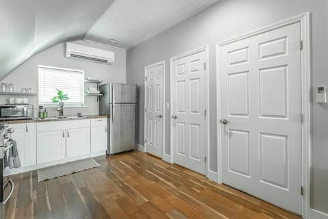 Upstairs - Fully stocked kitchen