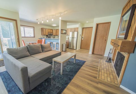 Updated vacation condo at Flying Dutchman