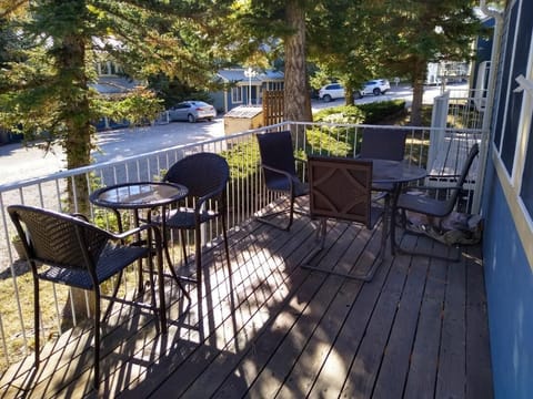 Nice sized patio, lockable for pets