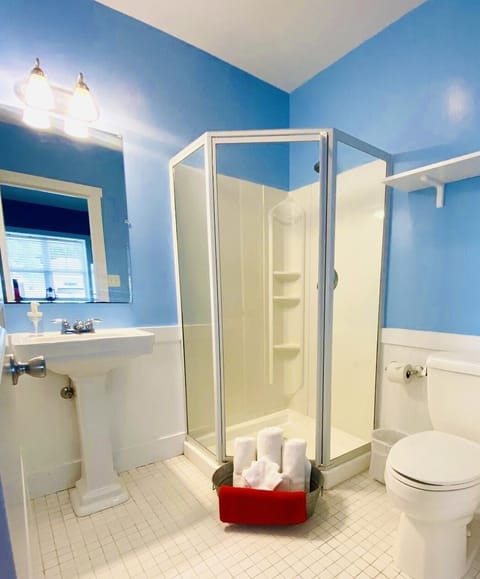 Bathroom with Bath Linens