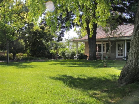 Vintner's Cottage in the stunning Lodi Wine Valley