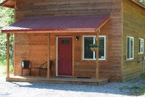 Willow Cabin Summer