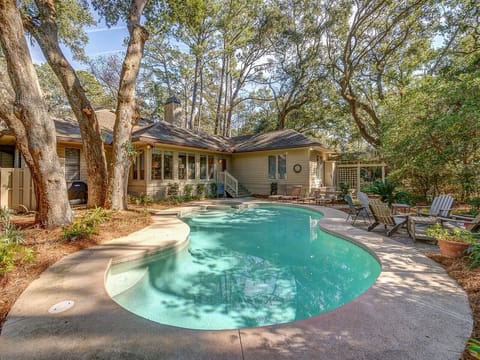 Beautiful Pool Oasis at 4 East Garrison Place