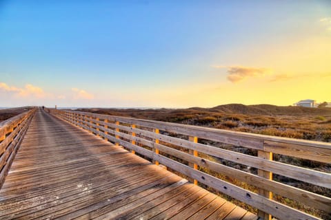 Boardwalk - Golf cart friendly boardwalk to the beach for guests to enjoy