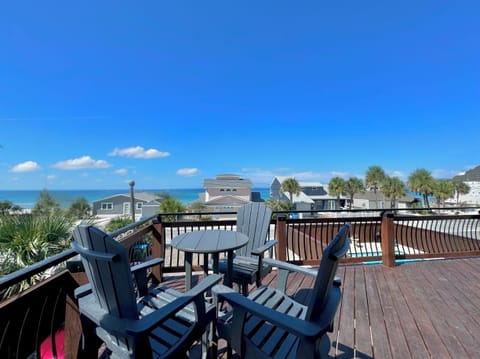 Beautiful Gulf Views!