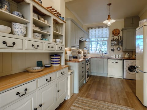 Kitchen | Hampshire House, Cromer
