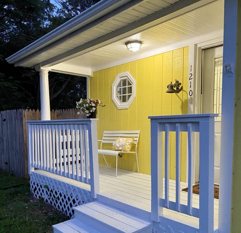 Welcome To Sunny Place Cottage!