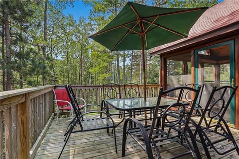 The house has both an outdoor deck and a screened in porch for you to enjoy during your stay