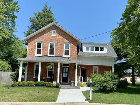 1887 House - completely renovated