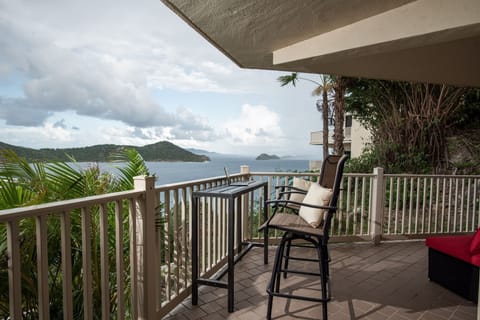 Outdoor dining with a view.