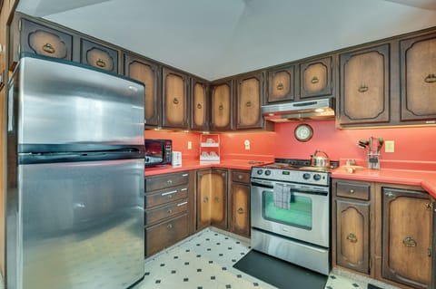 Kitchen | Drip Coffee Maker | Keurig Coffee Maker | Dishware & Glassware