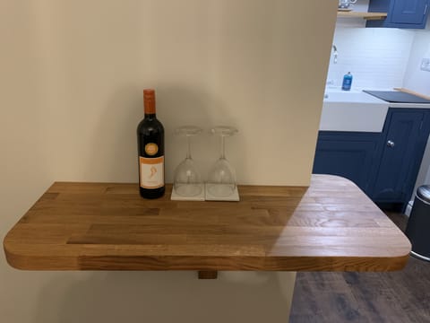 Breakfast Bar just right for 2 and a bottle of complimentary wine, cheers!