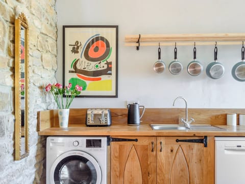 Kitchen | Lady De Seton - Seaton Hall, Staithes