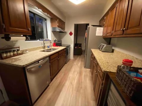 Fully stocked kitchen, including a toaster oven, microwave, coffeemakers...