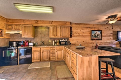 Well-equipped Kitchen | Half-sized Refrigerator | No Dishwasher