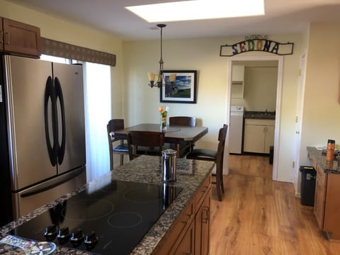 Kitchen and breakfast area
