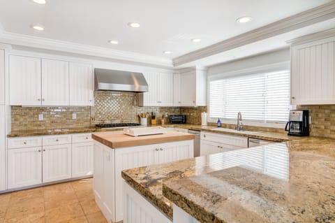 Kitchen with high end appliances. 