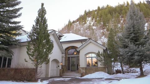 Front of House - Long Driveway for Additional Cars