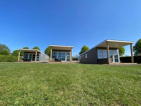 Sky, Plant, Building, Property, Tree, House, Land Lot, Natural Landscape, Grass, Real Estate