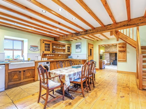 Kitchen/diner | Sir Francis Bigod - Seaton Hall, Staithes