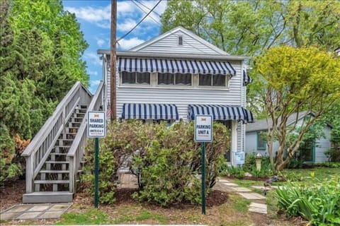Adorable Beach Cottage