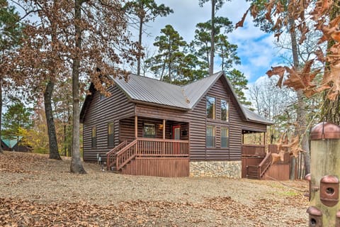 Broken Bow Vacation Rental Cabin | 3BR | 2BA | 1,600 Sq Ft | Stairs to Access