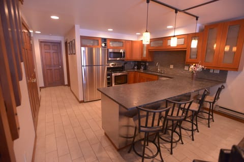 Counter seating - keep the cook company.