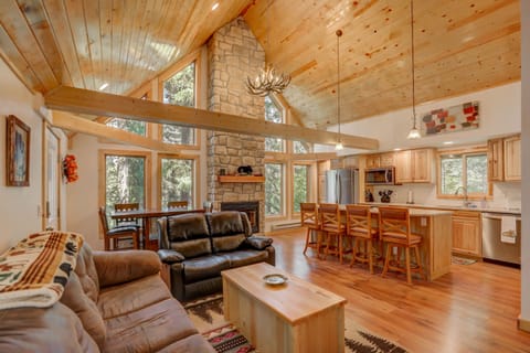 Living and Kitchen area