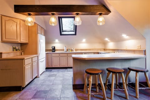 'The Castle Gatehouse' has a full kitchen