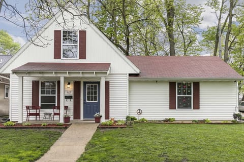 Cedar Rapids Vacation Rental | 3BR | 1BA | 1,120 Sq Ft | 2 Floors