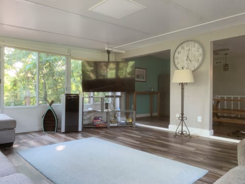 Upper living area with 70" TV