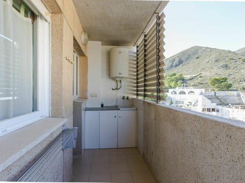 Property, Room, Building, Bathroom, Architecture, House, Real Estate, Apartment, Interior Design, Floor