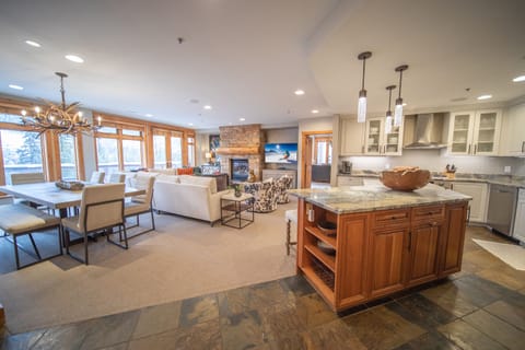 Bright, beautiful vacation condo in the Village!