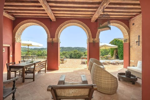 Balcony / Terrace / Patio