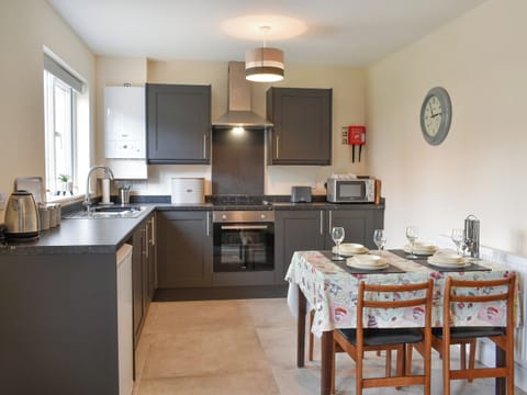 Open plan living space | Four Dorchester Drive - Cross Keys Inn Cottages, Whitechapel, near Longridge